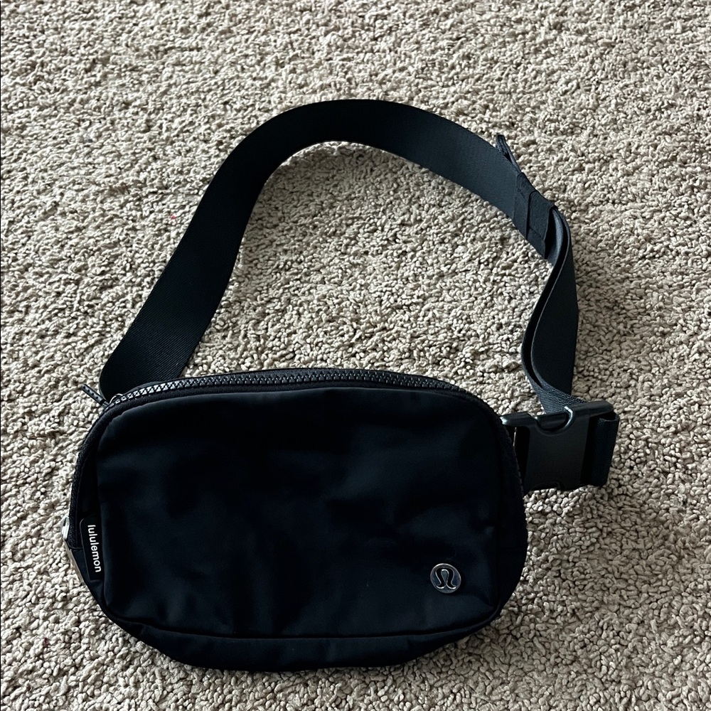lululemon athletica Black Belt Bag